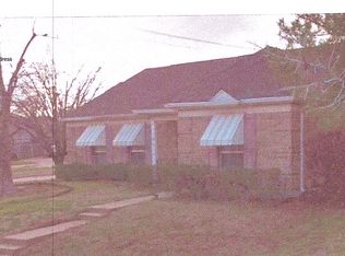 421 Picketts Dr, Mesquite, TX 75149