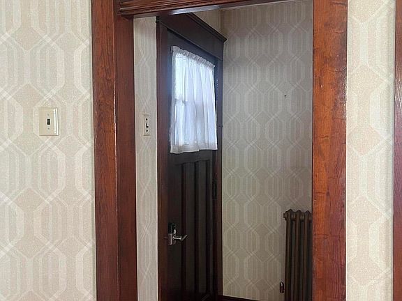 4th image of 1517 Rutgers Street