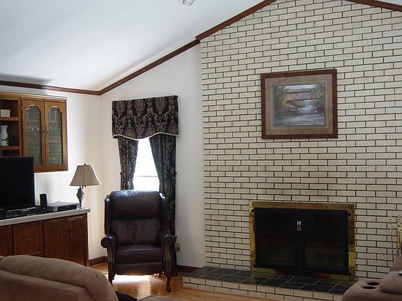 2nd image of 317 Mayview Ave