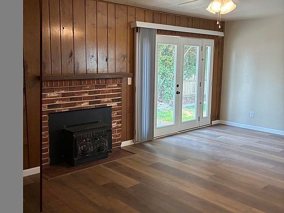 4th image of 1280 Dodd Ct