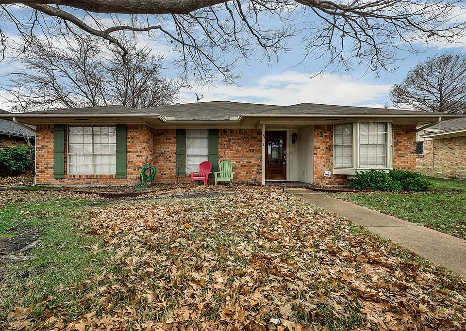 1st image of 2318 Royal Oaks Cir