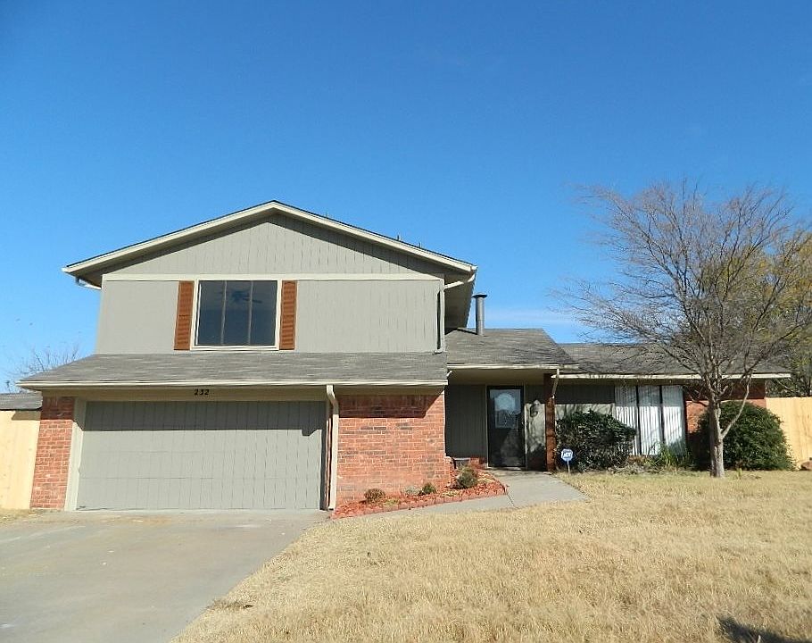 1st image of 232 SW Crystal Hills Dr