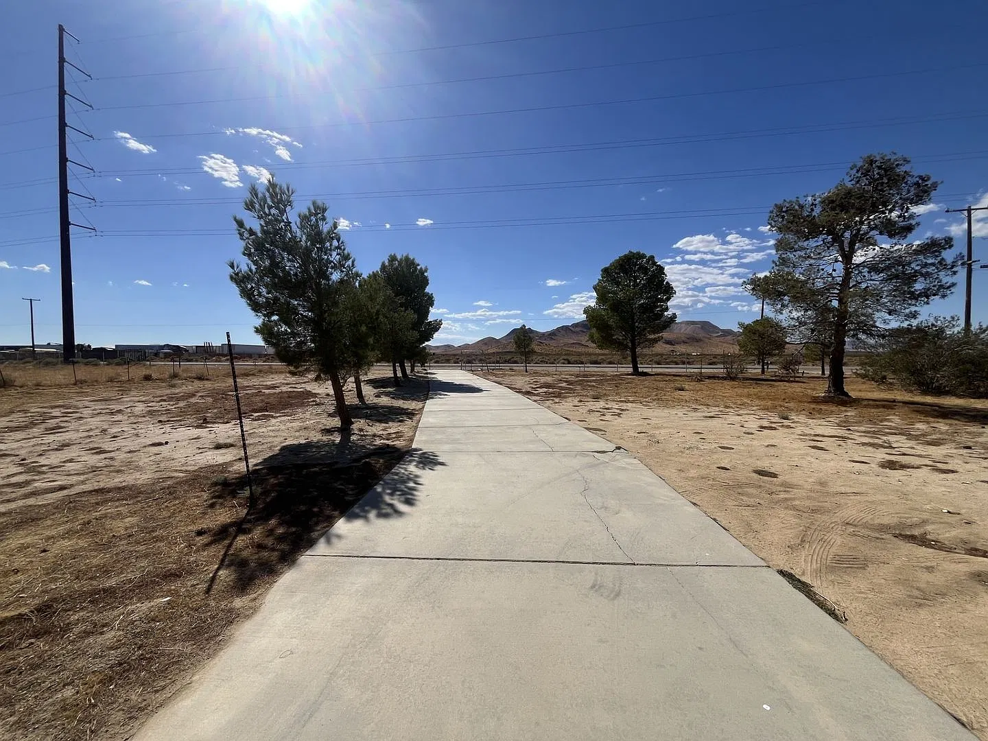 2-bedroom, 2-bath manufactured home in Mojave, CA! — Photo 2