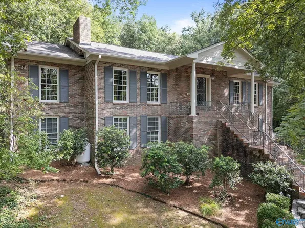 1800 Mountainbrook Dr SE, Huntsville, AL 35801