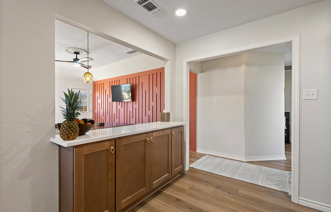 4 bed, 1426 sqft, $2,850 — Photo 4