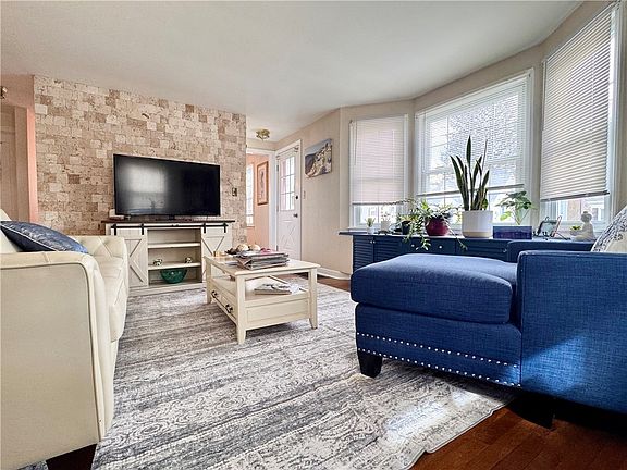 4th image of 177 Bower Rd