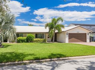 2049 Massachusetts Ave NE, Saint Petersburg, FL 33703