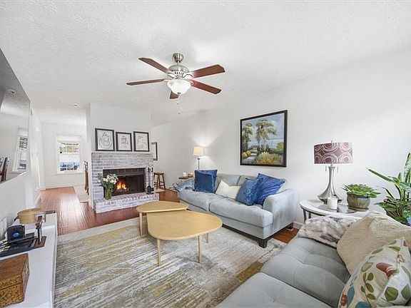 3rd image of 7750 Roswell Rd Unit 9B