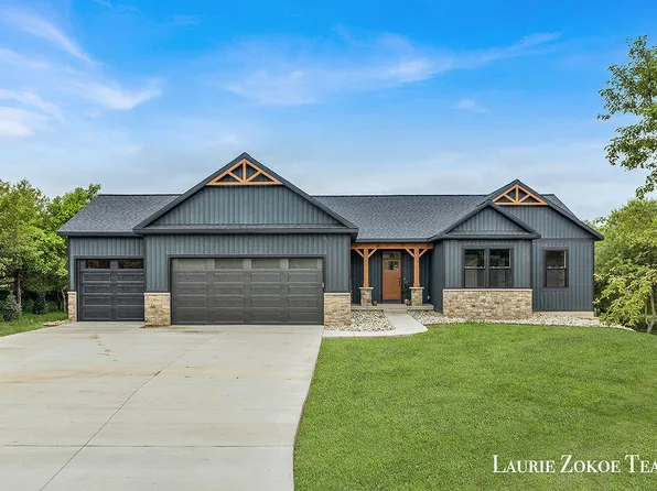 3493 Braeburn Orchard Dr, Cedar Springs, MI 49319
