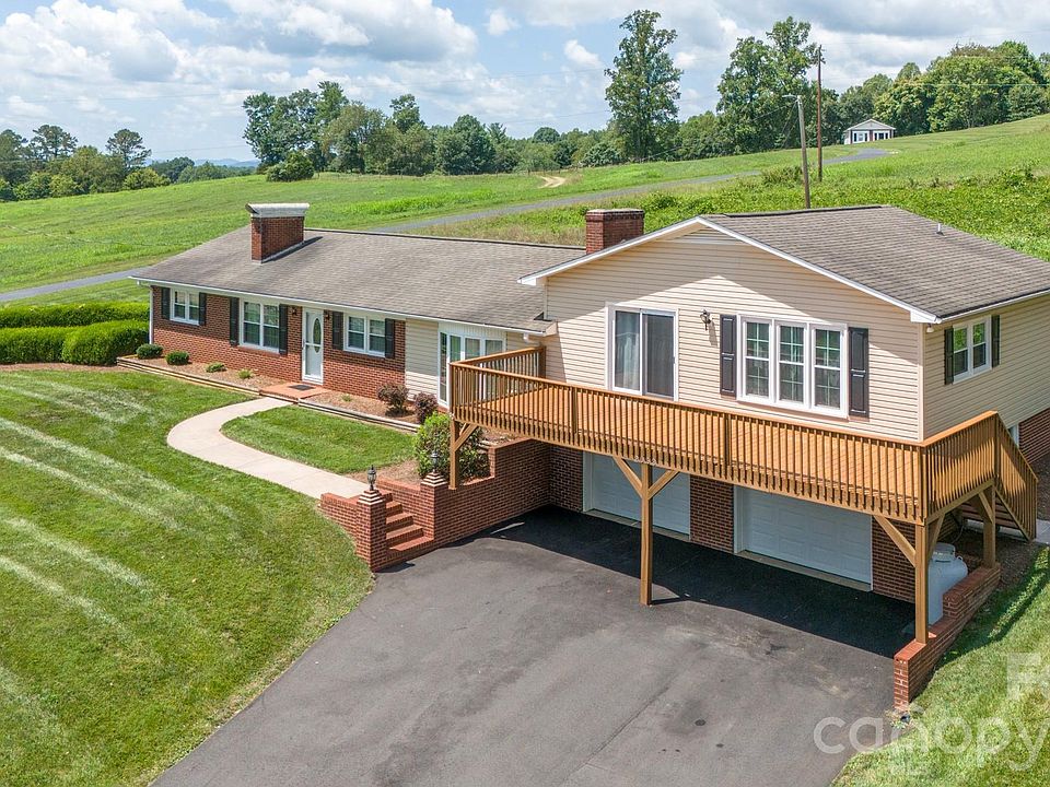 1st image of 2053 Boiling Springs Rd