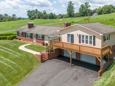 2053 Boiling Springs Rd, Purlear, NC, 28665