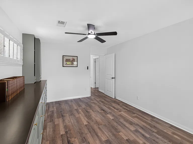 Flex room / Home office / Bedroom