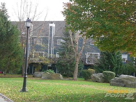 2nd image of 1701 Scarborough Dr #1701