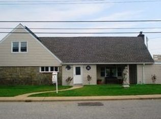 17 Woodhail St, Lido Beach, NY