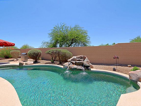 3rd image of 4406 E Barwick Dr