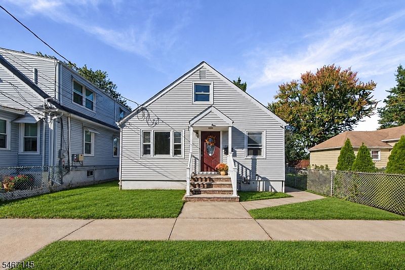 1st image of 20 Suydam Ave