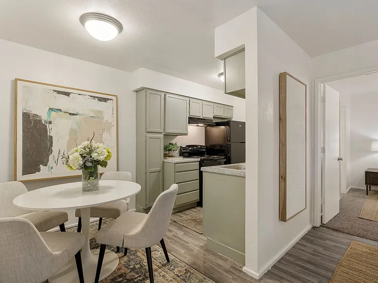 Forest Pointe Apartments — Photo 49