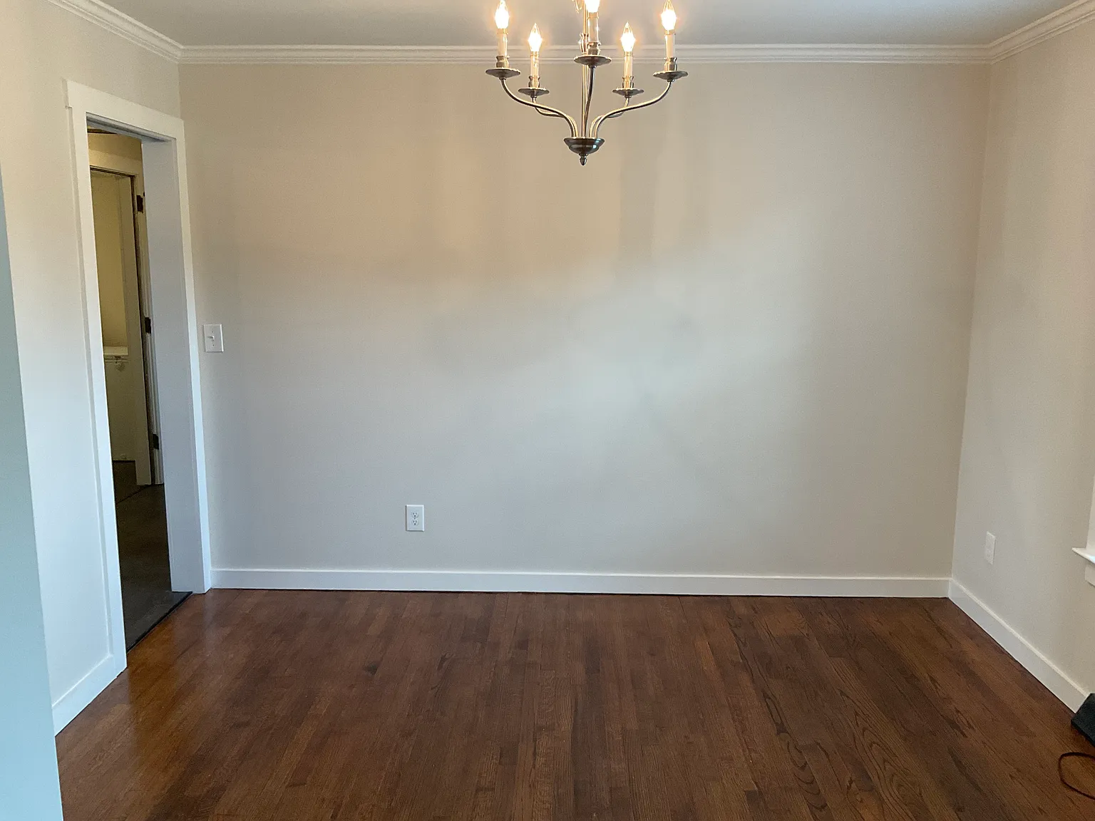 4 bed, 3.5 bath, 2500 sqft, $3,000 — Photo 4