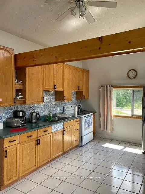 2 bed, $2,200 — Photo 1
