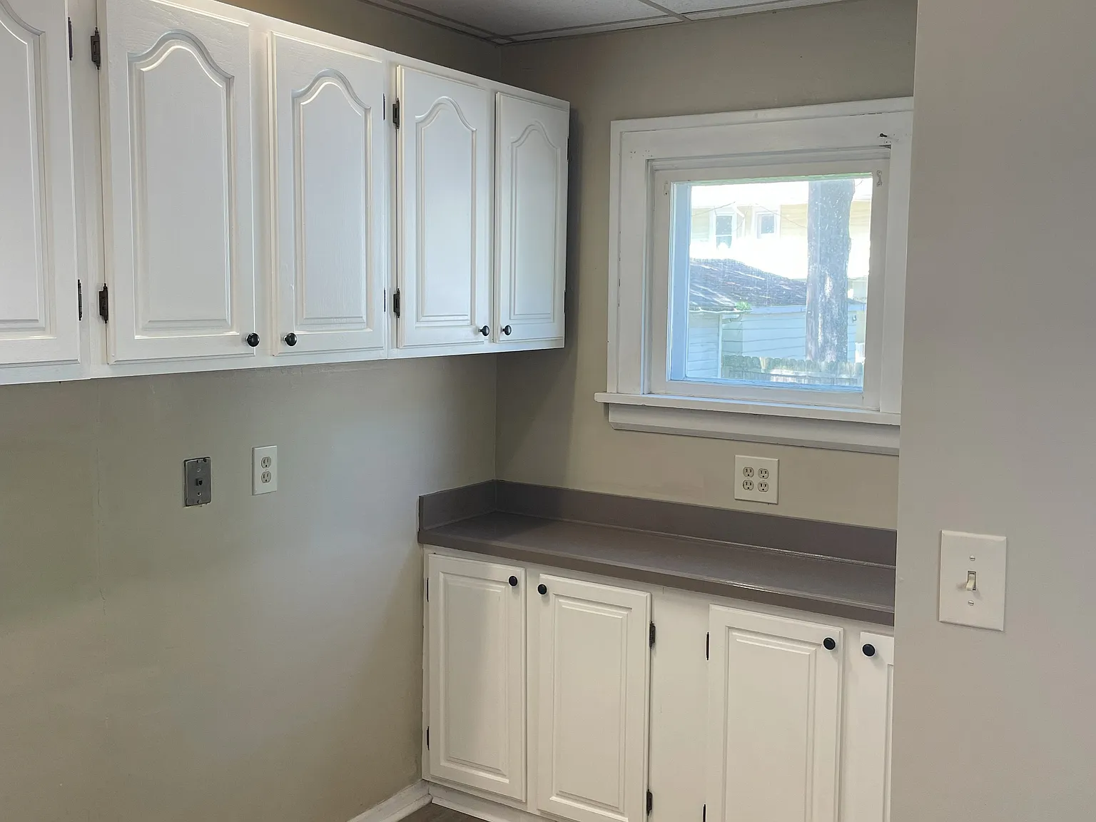 3 bed, 1.5 bath, 1312 sqft, $1,950 — Photo 2