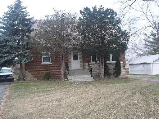 1st image of 7540 S Oak Grove Ave