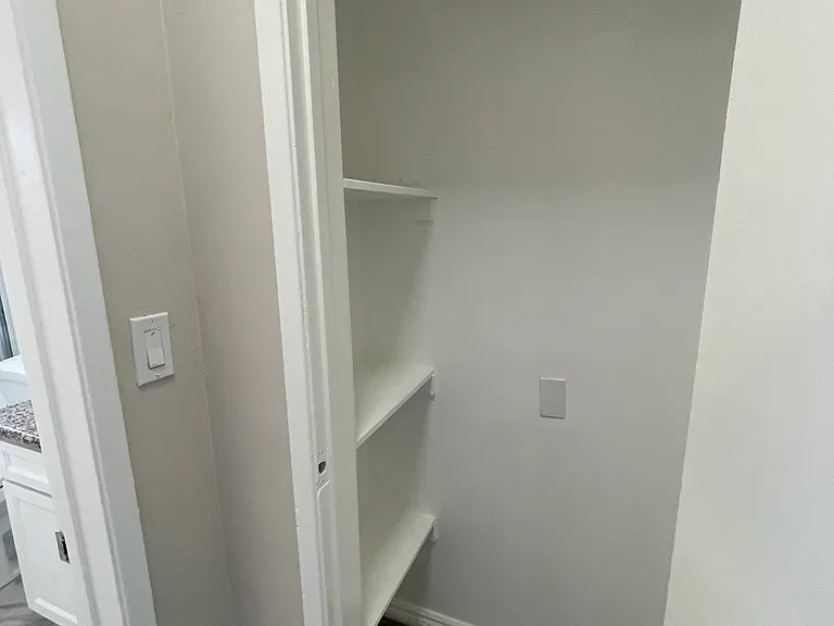 123 S Alexandria Ave #5 — Photo 6