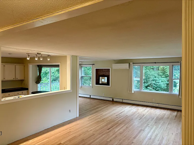 527 Harpswell Rd — Photo 4
