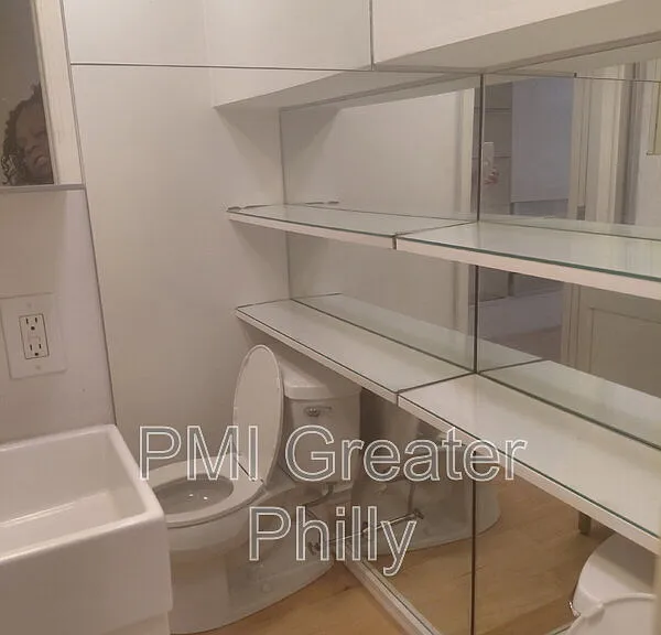 182 Gay St #706 — Photo 6