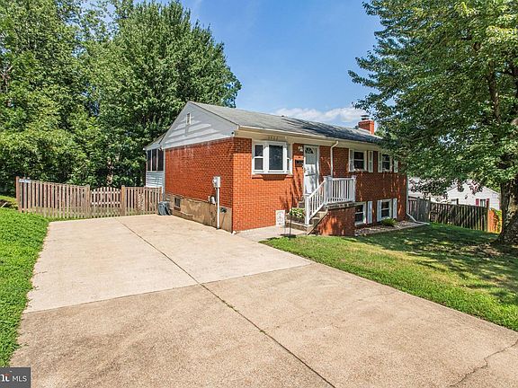 2nd image of 3502 Carson Dr