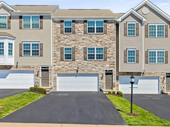 624 Freedom Dr, Carnegie, PA 15106