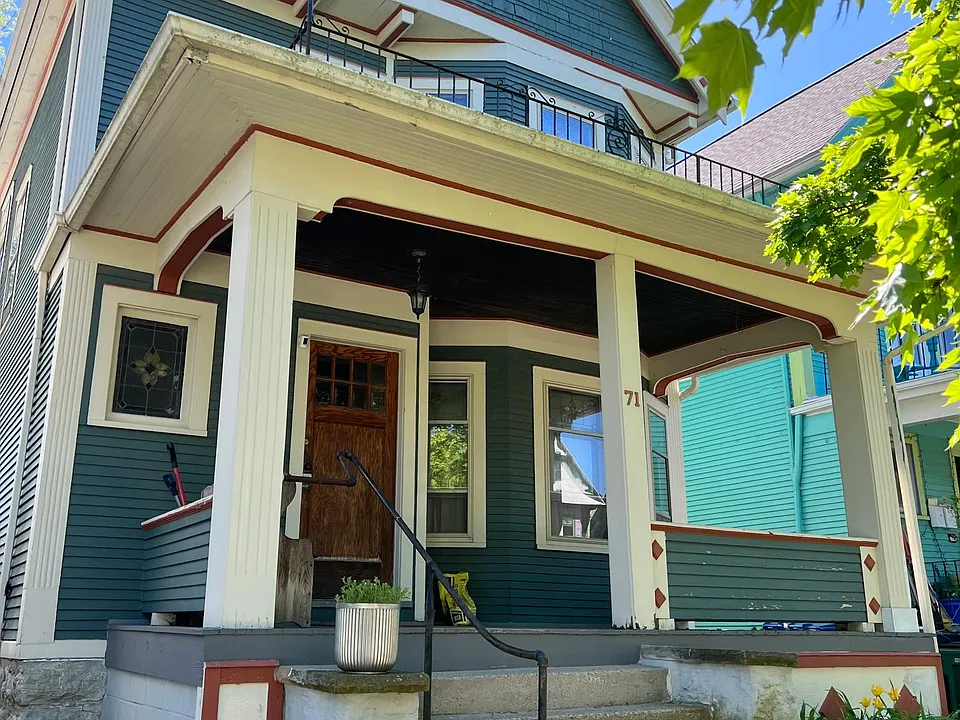 71 Livingston St #1