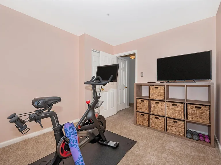 5211 Duke Ct — Photo 23