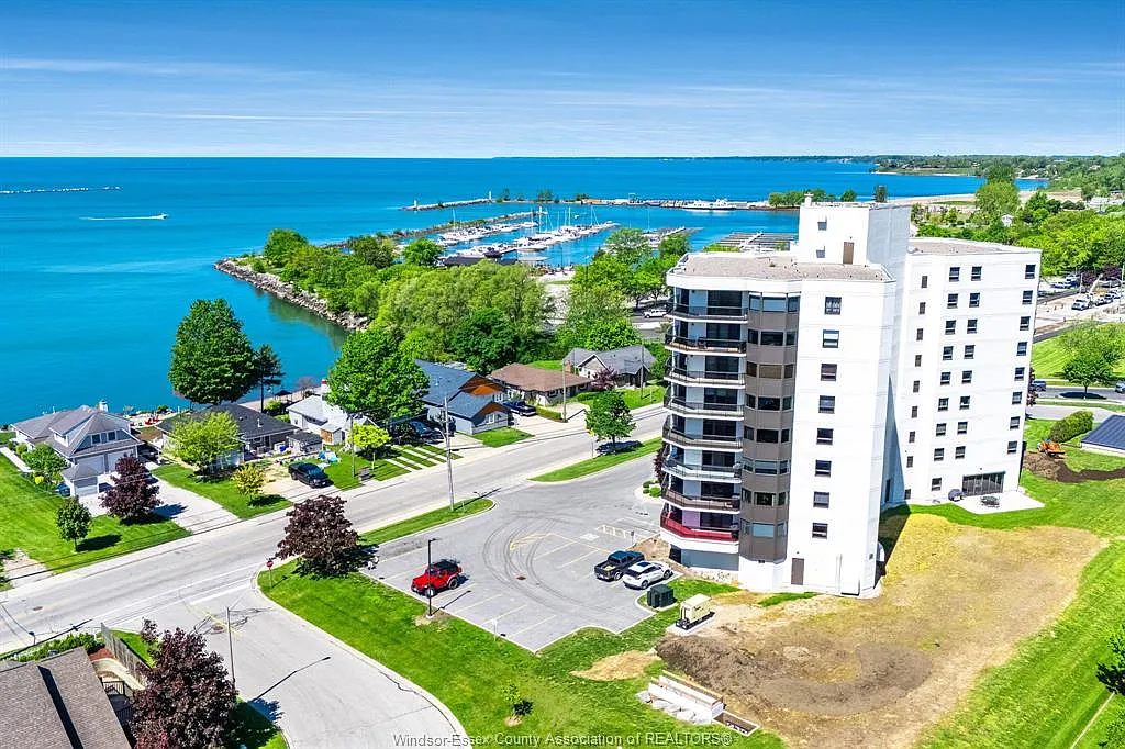 109 Robson Rd #501 photo 1
