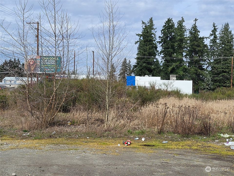 2nd image of 8413 Canyon Road E