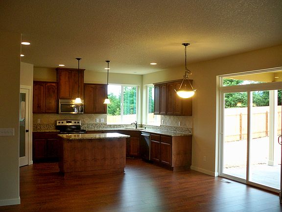 2nd image of 7511 NE 123rd Ct