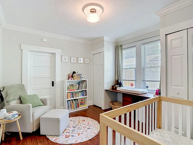 115 E Lambright St — Photo 8
