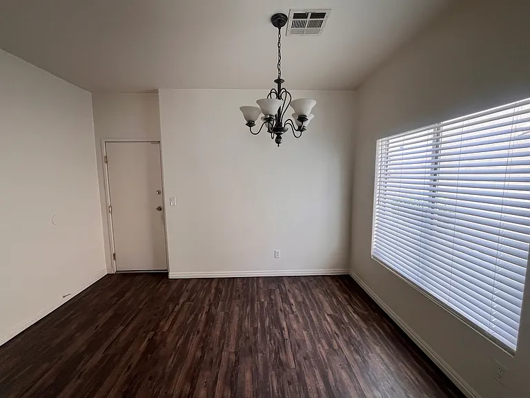 2580 Lazy Saddle Dr — Photo 6