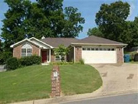 4 Ridgeton Court — Photo 1