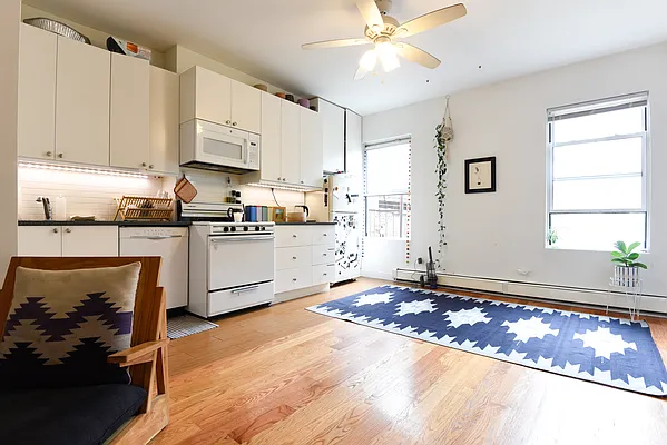 Rented by Brick&Mortar | media 2