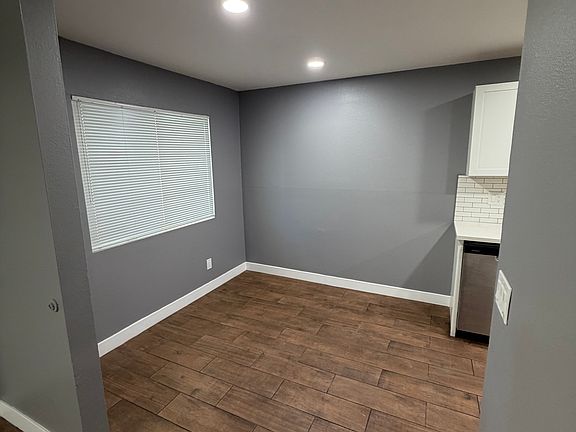 3rd image of 2580 Hayes Dr #2582