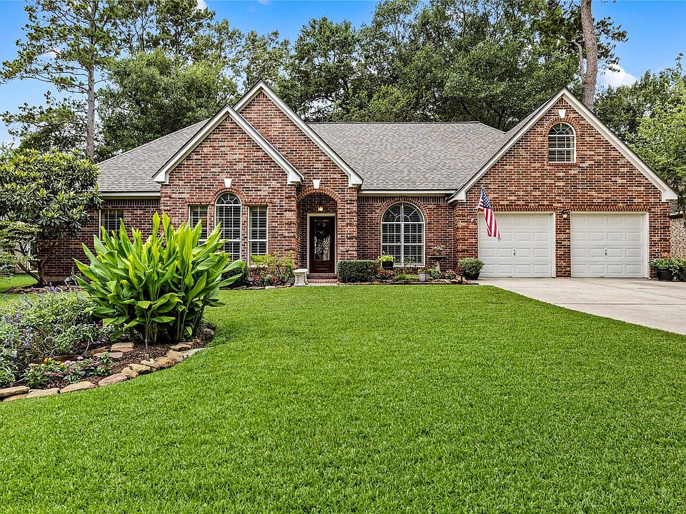 1st image of 77 Park Cir