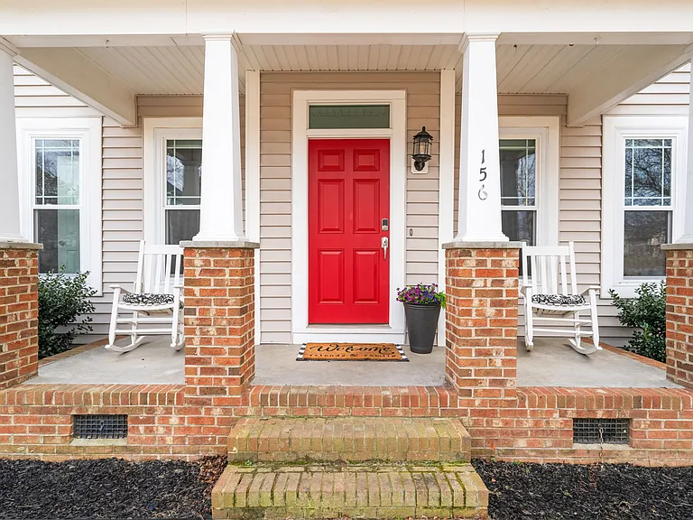 156 Haywood Ln — Photo 2
