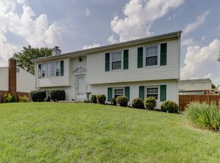 1920 Cambridge Dr, Vinton, VA 24179