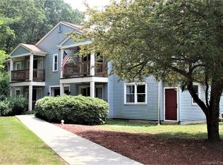 413 Ashmead Cmns, Enfield, CT 06082