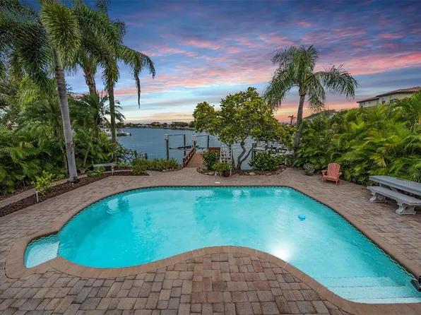 17315 Rosa Lee Way, North Redington Beach, FL 33708