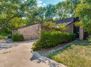 512 Spinner Rd, Desoto, TX 75115