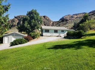 1194 Loomis Oroville Rd, Loomis, WA 98827