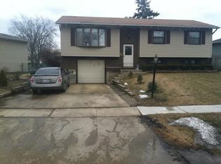 7949 Carlisle Dr, Hanover Park, IL 60133