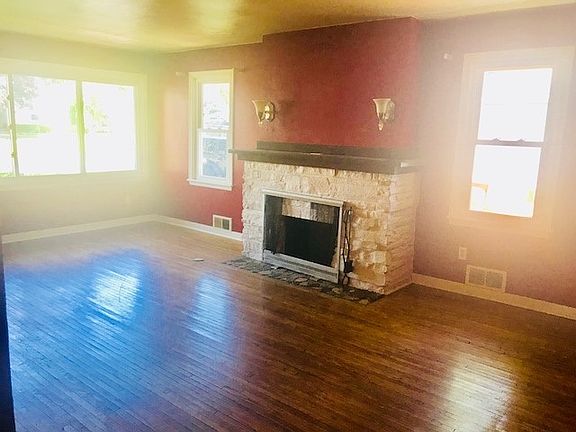 4th image of 1418 W Marlene Ave