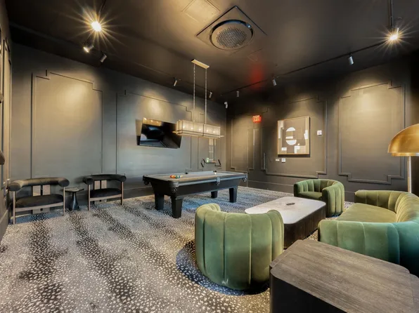 139 Christopher Columbus Drive image 20 of 33